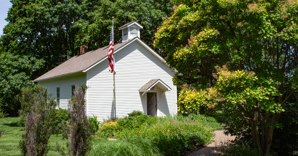 historic-one-room-schoolhouse-columbia-mo